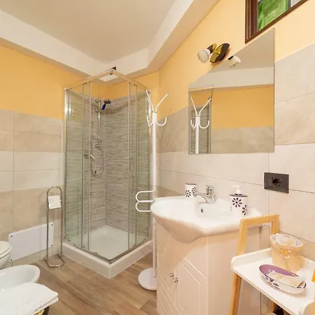 La Rosa - Elegant Guest house